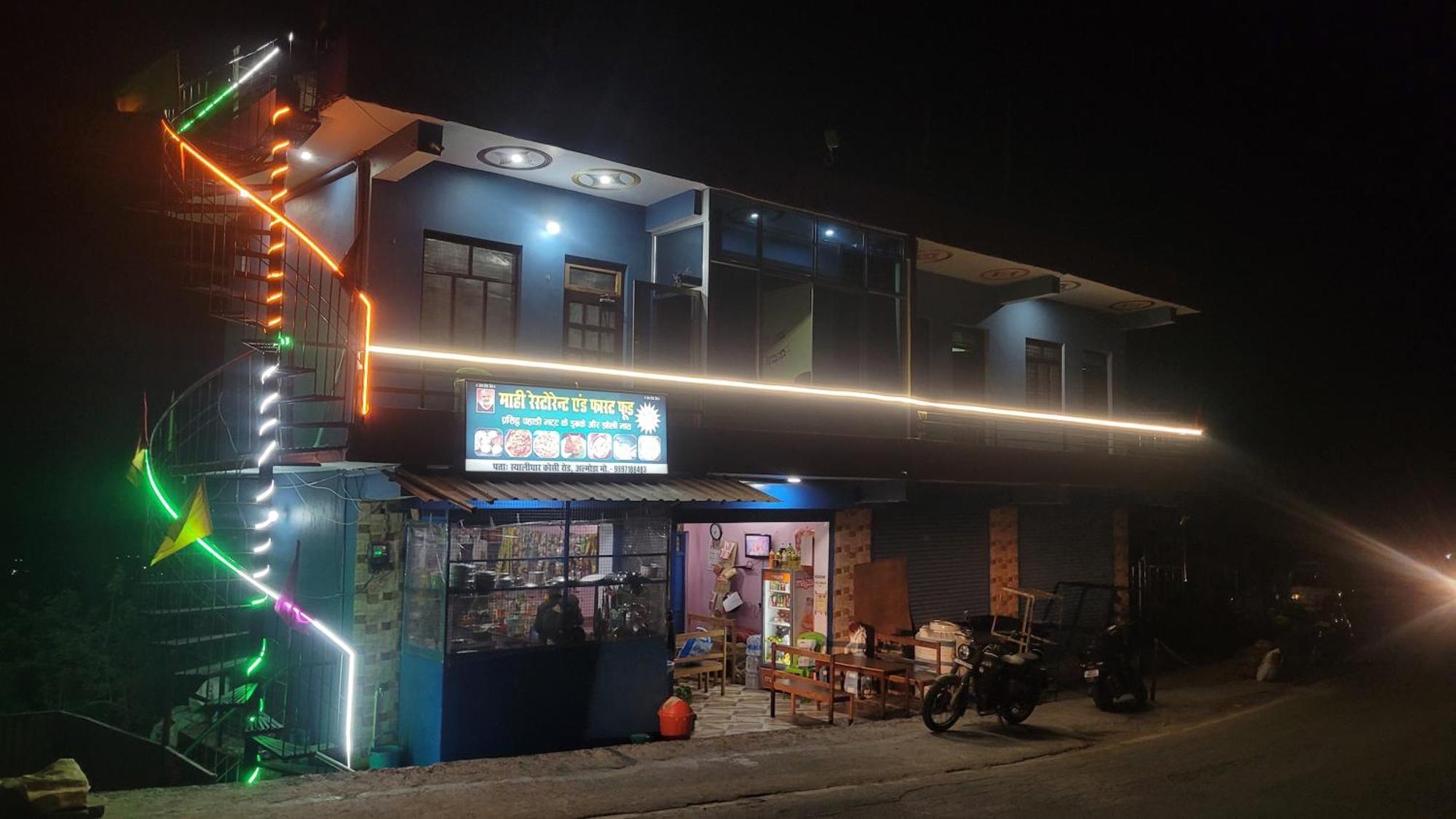 Mahi Restaurant & Guest House Алмора Екстериор снимка
