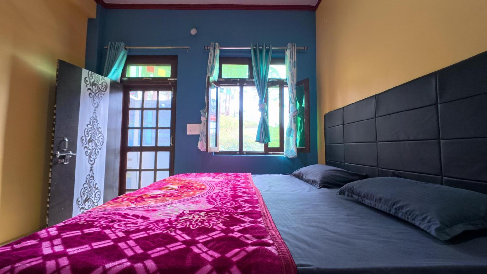 Mahi Restaurant & Guest House Алмора Екстериор снимка